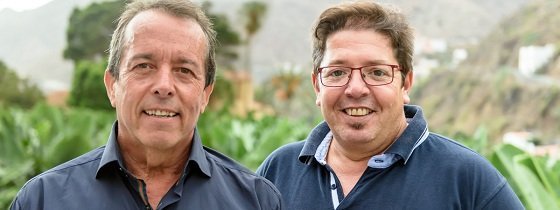 Pedro Negrín Alcalde de Hermigua y Juan Ramòn Pérez Ramos Teniente de Alcalde y concejal de bienestar social