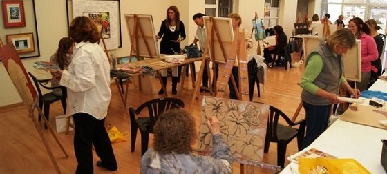 Los barrios de la capital gomera contarán con talleres de pintura este verano