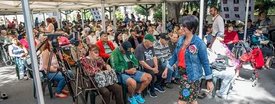 Las Palmas de Gran Canaria, 5 de octubre de 2016. La consejera de Política Social y Accesibilidad del Cabildo de Gran Canaria, Elena Máñez, inaugura el acto de celebración del Día del Mayor con personas usuarias de la red insular de centros de mayores.