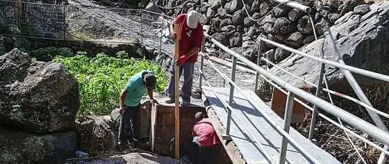 trabajos-instalacion-puente-la-laja