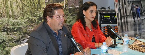 Carmen Acosta y Juan Ramón Pérez-Ramos en el transcurso de las Jornadas de Voluntariado Isla de la Gomera