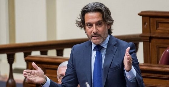 Gustavo-Matos-intervencion-Parlamento-Canarias_EDIIMA20181216_0191_33