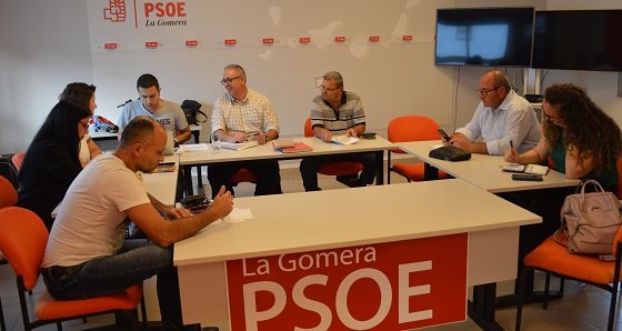 Ejecutiva Insular del PSOE de la Gomera en una reunión