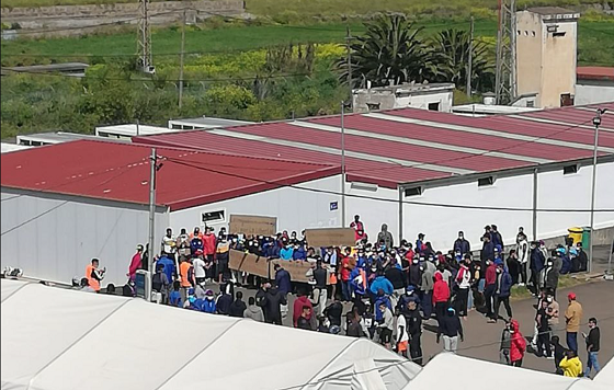 Campamento-las-raices-Asamblea-migrantes-tenerife